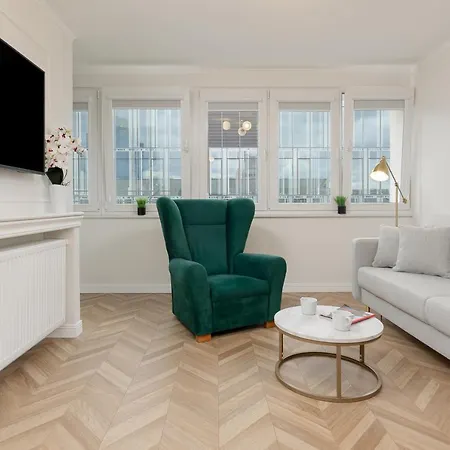 Moniuszki One-bedroom By Renters Apartament *