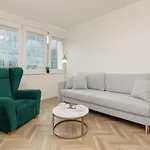 Moniuszki One-bedroom By Renters *