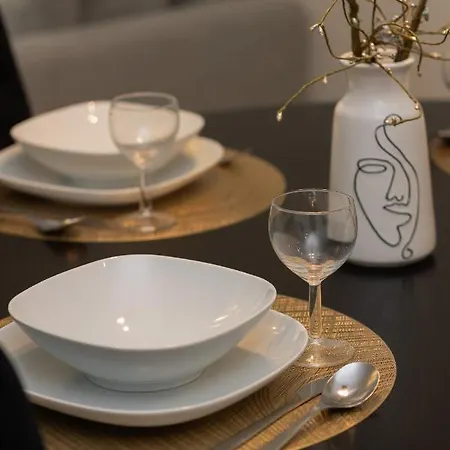 Apartment Moniuszki One-bedroom By Renters *