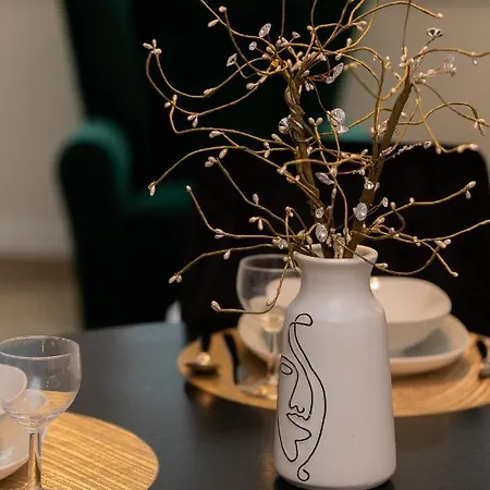 شقة Moniuszki One-bedroom By Renters *