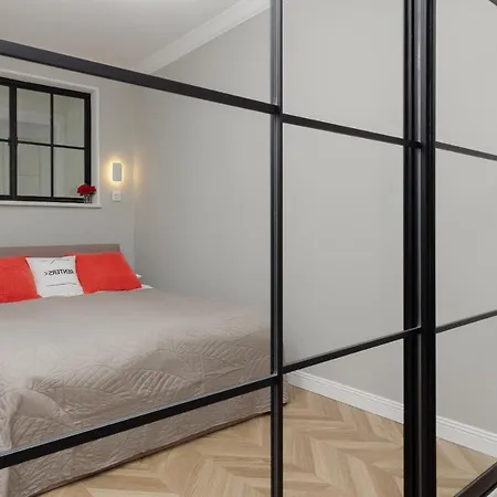 Moniuszki One-bedroom By Renters